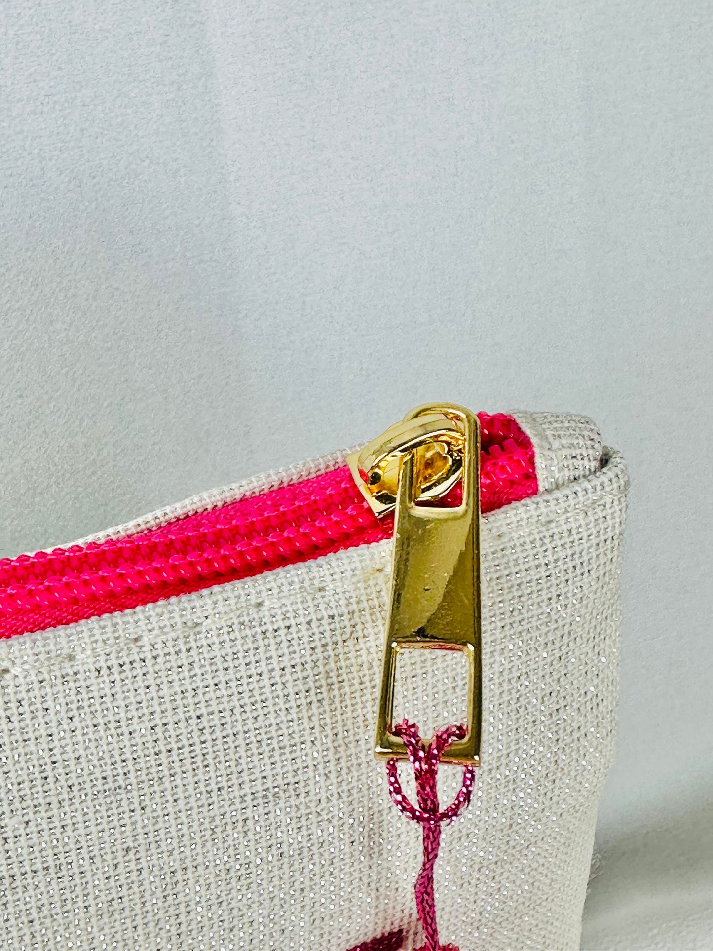 Shiny toiletry bag | Fuchsia makeup bag | Glitter | Pompom | Mother's Day gift idea.