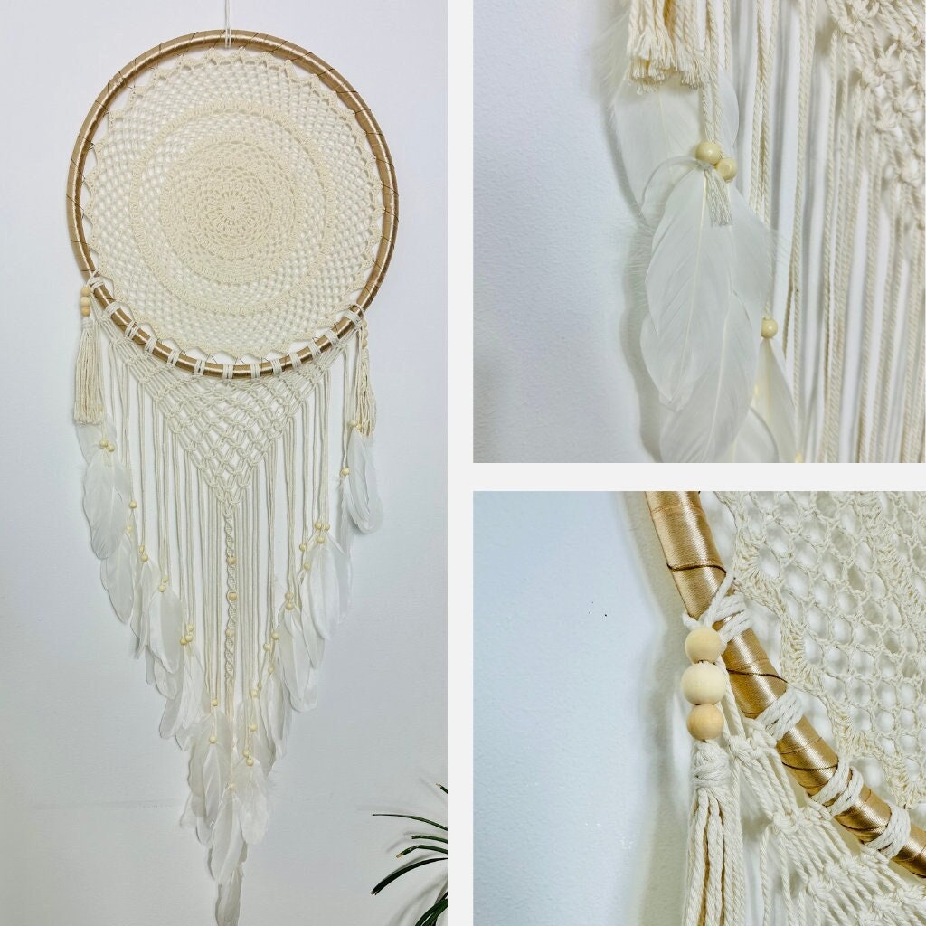 Grand Attrape rêves boho décor, attrape-rêves à plumes blanches style boho, idée cadeau, home decor, bedroom wall decor.