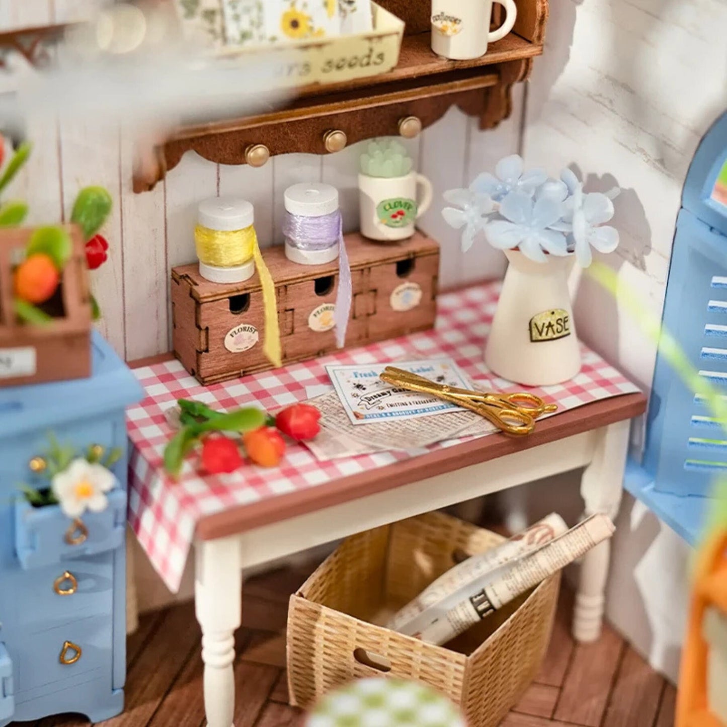 Maison de Jardin en Bois | Dollhouse décoration | Meubles miniatures | Puzzle Maison en Bois 3D DIY Miniature | Décoration d’intérieur | Cadeau pour adolescents et adultes.