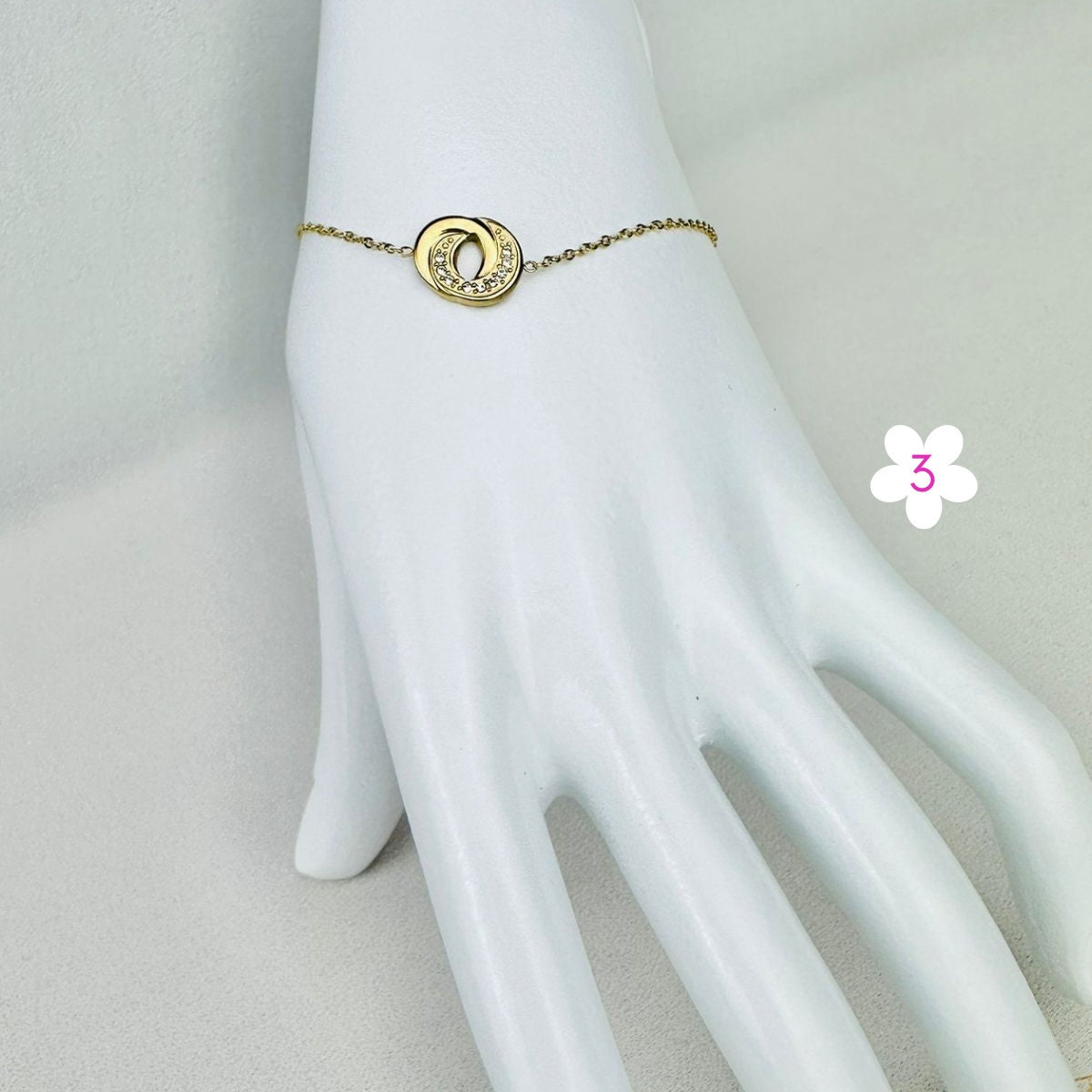 Goldene Edelstahlarmbänder mit Strasssteinen | Schmuck-Geschenkidee für Frauen | Schmuck zum Muttertag.