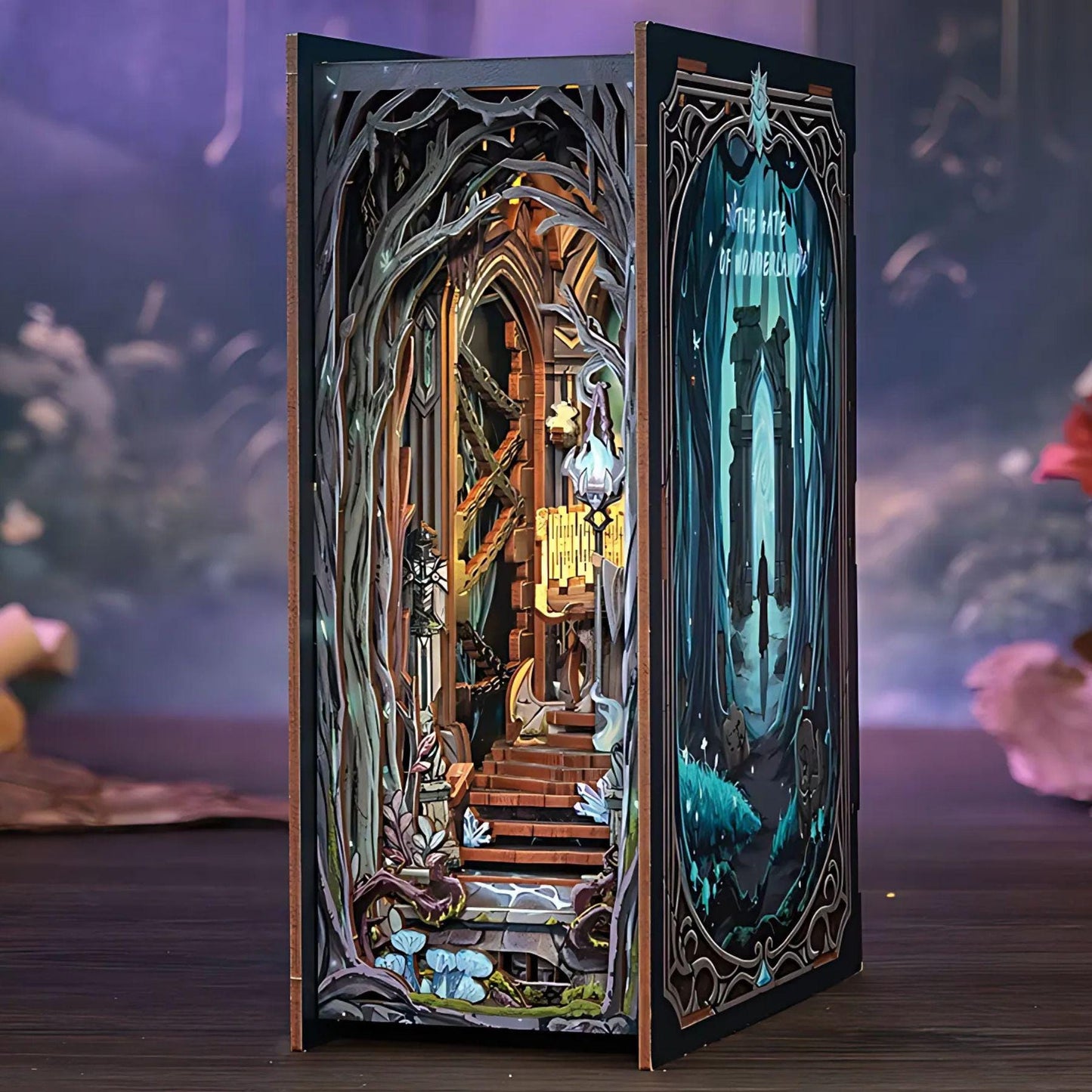 The Wonderland Gate book nook – Décoration d’étagère magique et mystérieuse – Miniature en bois DIY – Cadeau parfait pour Halloween ou Noël