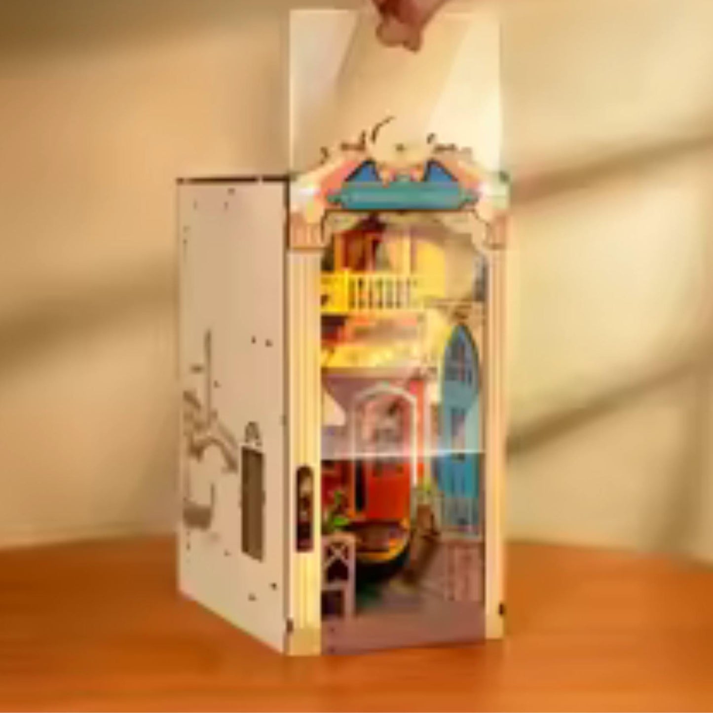 Book nook à thème italien | Book ends Romantique Venise | Décoration de bibliothèque | Miniature en bois DIY | Cadeau parfait