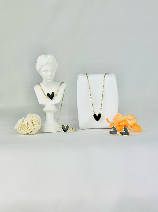 CUTE DARKENESS de la collection Little Hearts