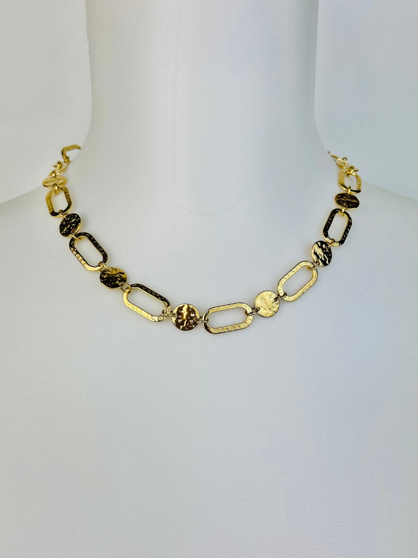 Collier ALLIANCE, chaîne dorée  acier inoxydable, , Idée cadeau, Bijoux femmes, Collier doré, effet martelé.