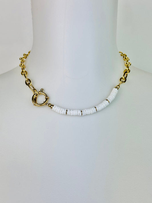 Collier MARINE, jolies pierres semi précieuses blanches, chaîne dorée épaisse en  acier inoxydable, Idée cadeau, Bijoux femmes.