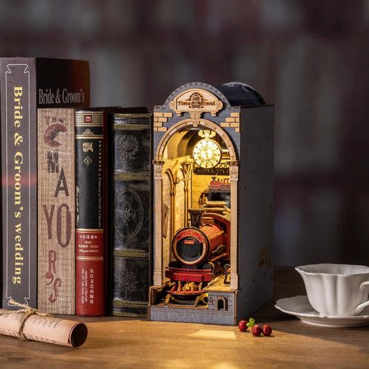 Time Train station Book nook | Bookshelf decoration | Library Miniature bookend | Perfect gift for children & adults.